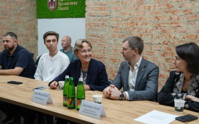 Волинський бізнес зустрівся з бізнес-омбудсменом Анкою Фельдгузен 28 вересня у Волинській ТПП відбулася відкрита зустріч підприємців області з бізнес-омбудсменом Анкою Фельдгузен.